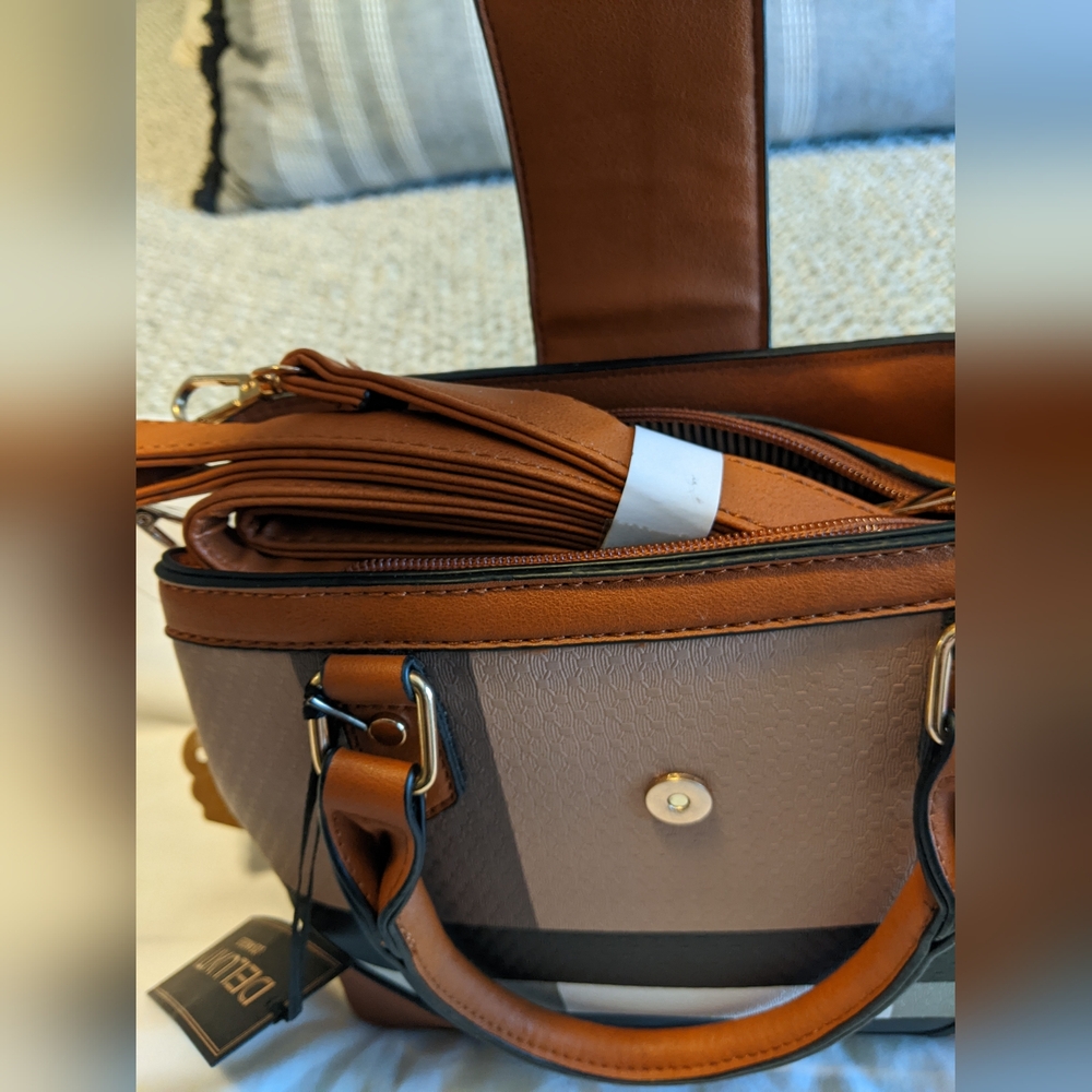 Deluxity Los Angeles purse - Picture 5 of 8